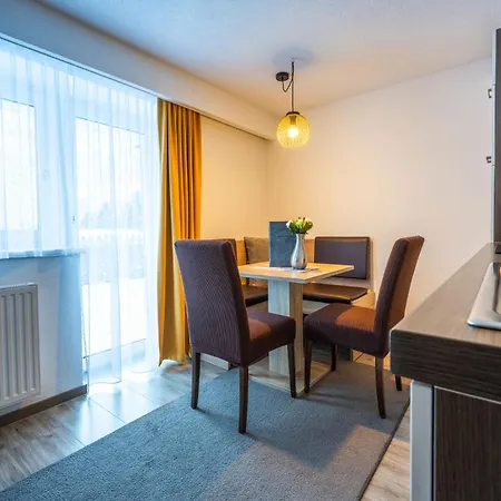 La Mezza Luna Apartment