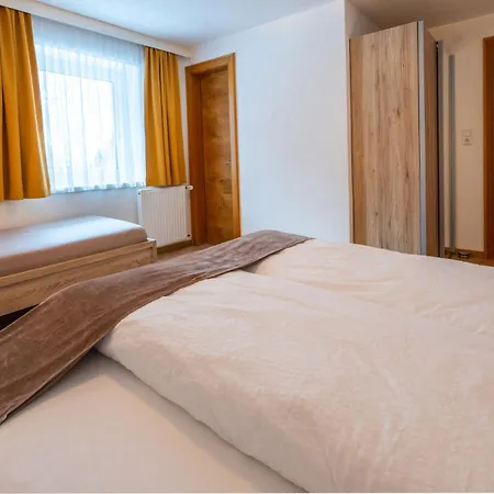 Apartment La Mezza Luna