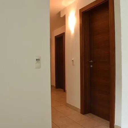 La Mezza Luna Apartment
