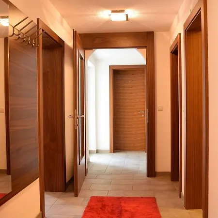 La Mezza Luna Apartment