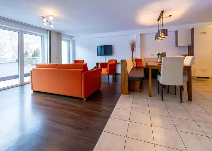 Apartment La Mezza Luna *