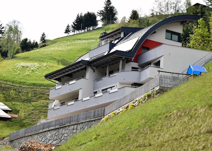 Apartment La Mezza Luna *